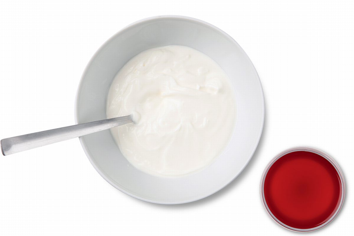 Yoghurt-and-cherry-juice.jpg