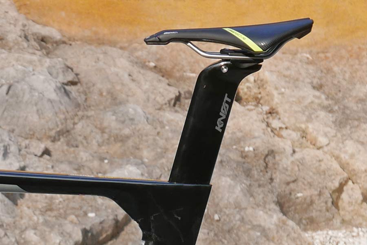 Cannondale-SystemSix_carbon-disc-brake-aero-road-bike-Faster-Everywhere_Knot-seatpost.jpg