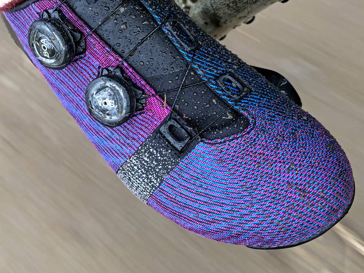 Rapha-Pro-Team-Powerweave-carbon-road-bike-shoes_powerweave-woven-fabric-detail (1).jpg