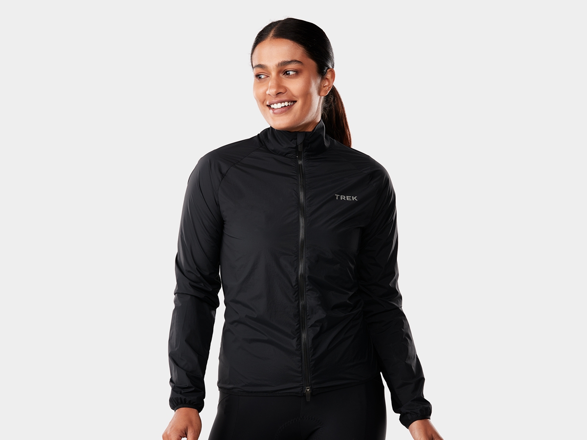 CircuitWomensWindJacket_36067_A_Primary.jpg