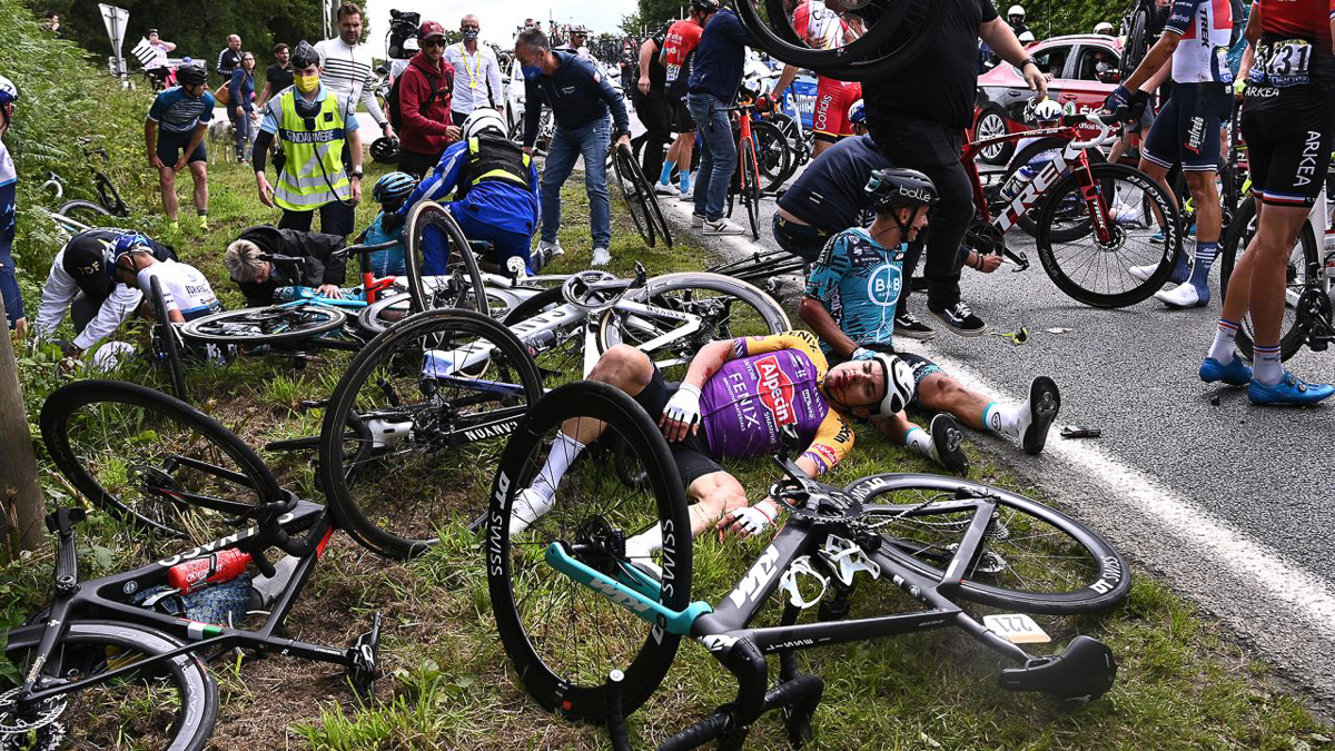 210627072205-03-tour-de-france-spectator-crash.jpg