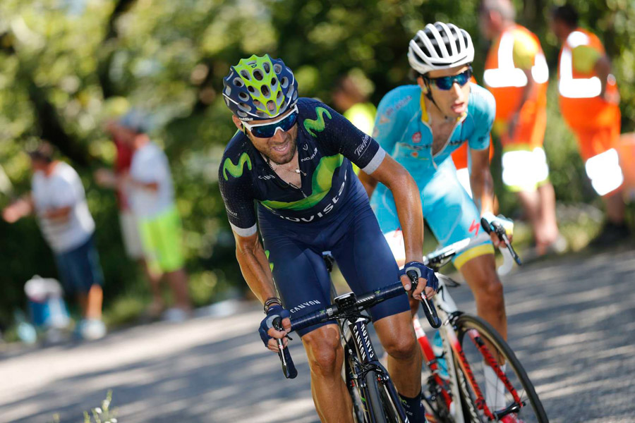 17 July 2016 103rd Tour de France Stage 15 Bourg-en-Bresse - Culoz VALVERDE Alejandro (ESP) Movistar ARU Fabio (ITA) Astana, at Lacets du Grand Colombier Photo Yuzuru SUNADA.jpg